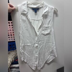 Old Navy Classic White Sleeveless Blouse